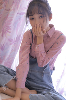 学校课桌椅PLAY