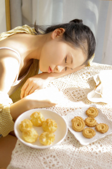 完美护士的不轨行为