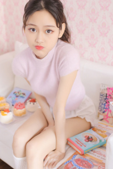 《人体蜈蚣》